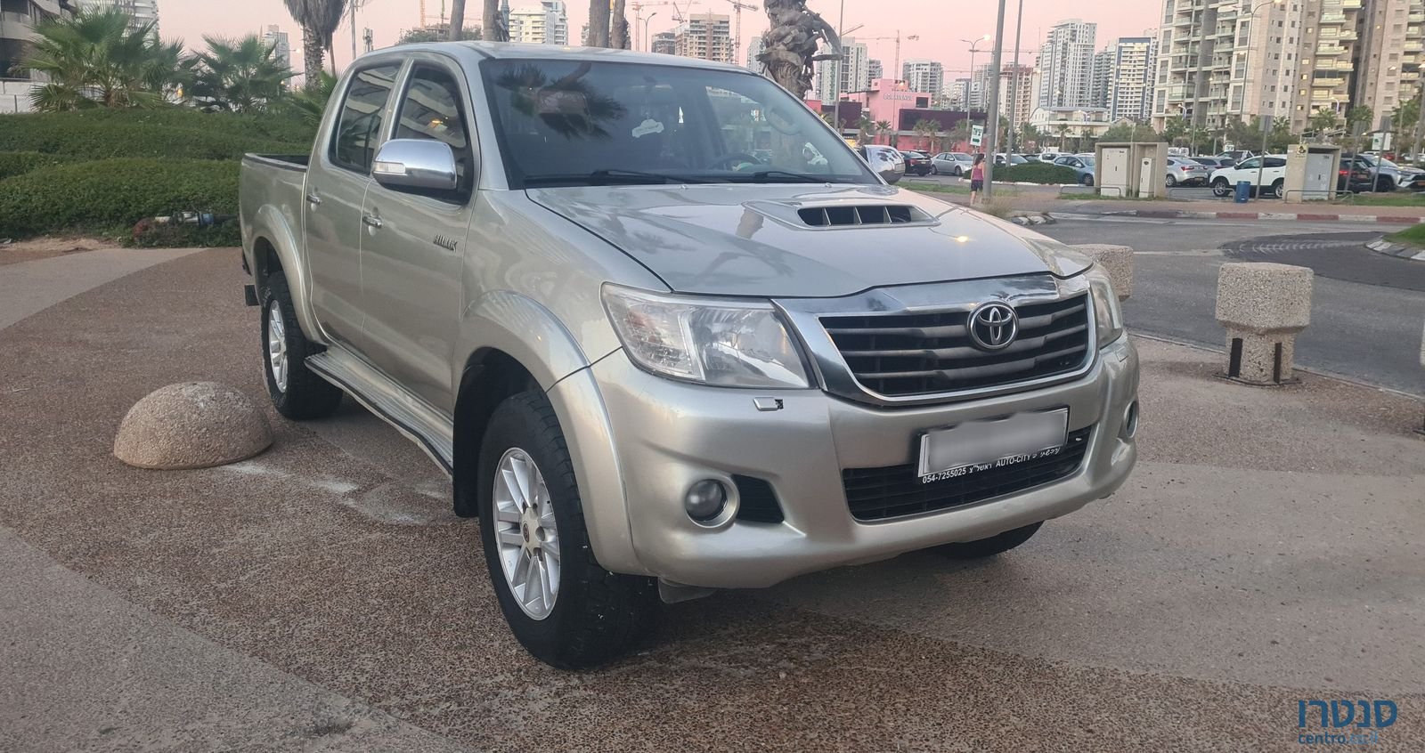 2014' Toyota Hilux טויוטה היילקס photo #4