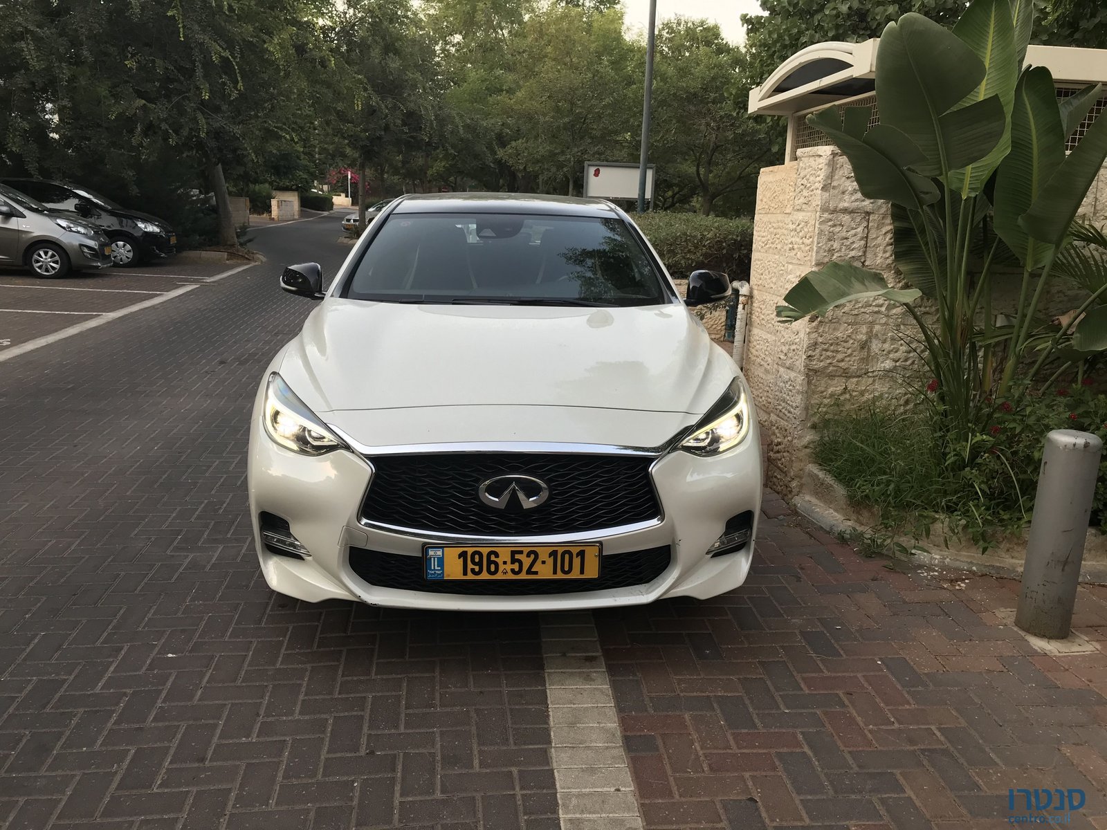 2018' Infiniti Q30 אינפיניטי photo #3