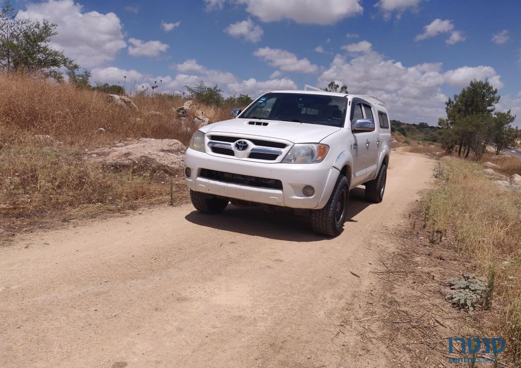 2008' Toyota Hilux 4x4 טויוטה היילקס ויגו photo #1