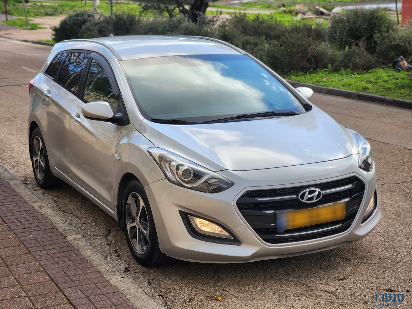 2016' Hyundai i30 photo #2