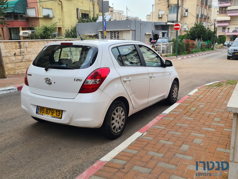 2012' Hyundai i20 יונדאי photo #3