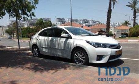 2013' Toyota Corolla טויוטה קורולה photo #2