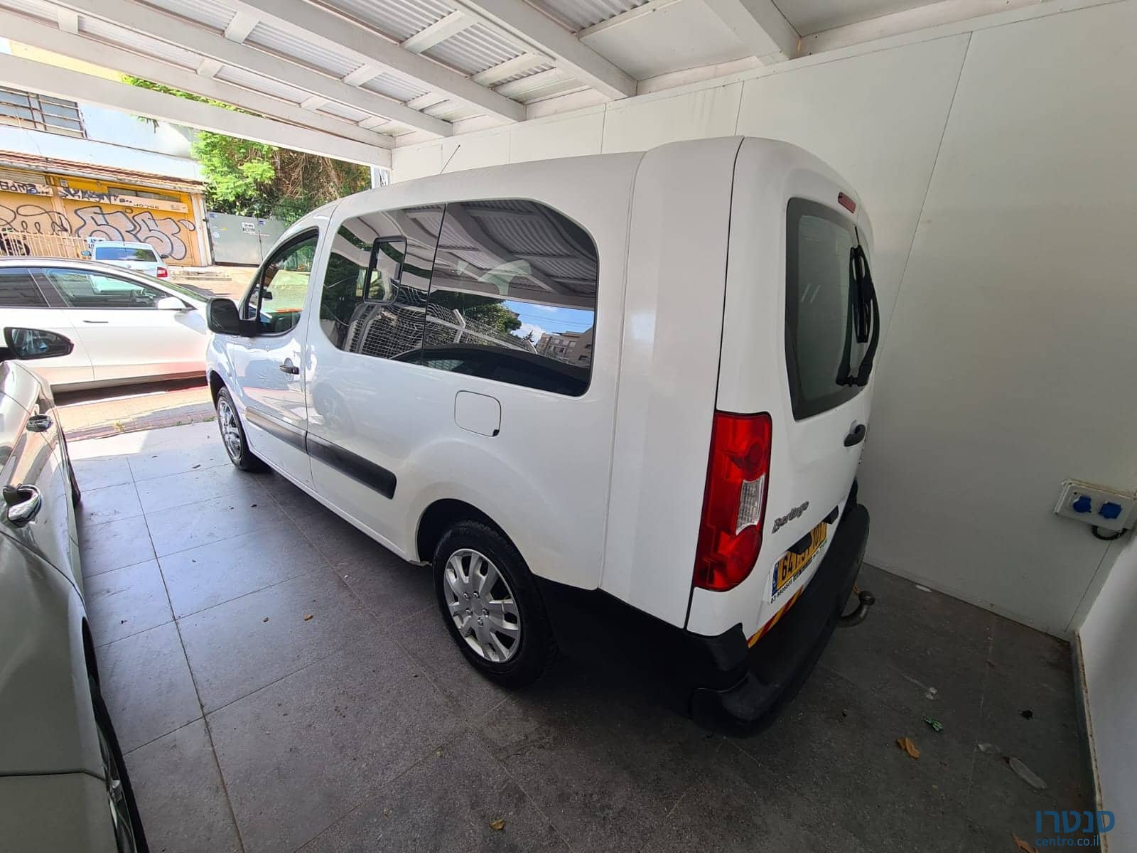 2019' Citroen Berlingo Maxi photo #3