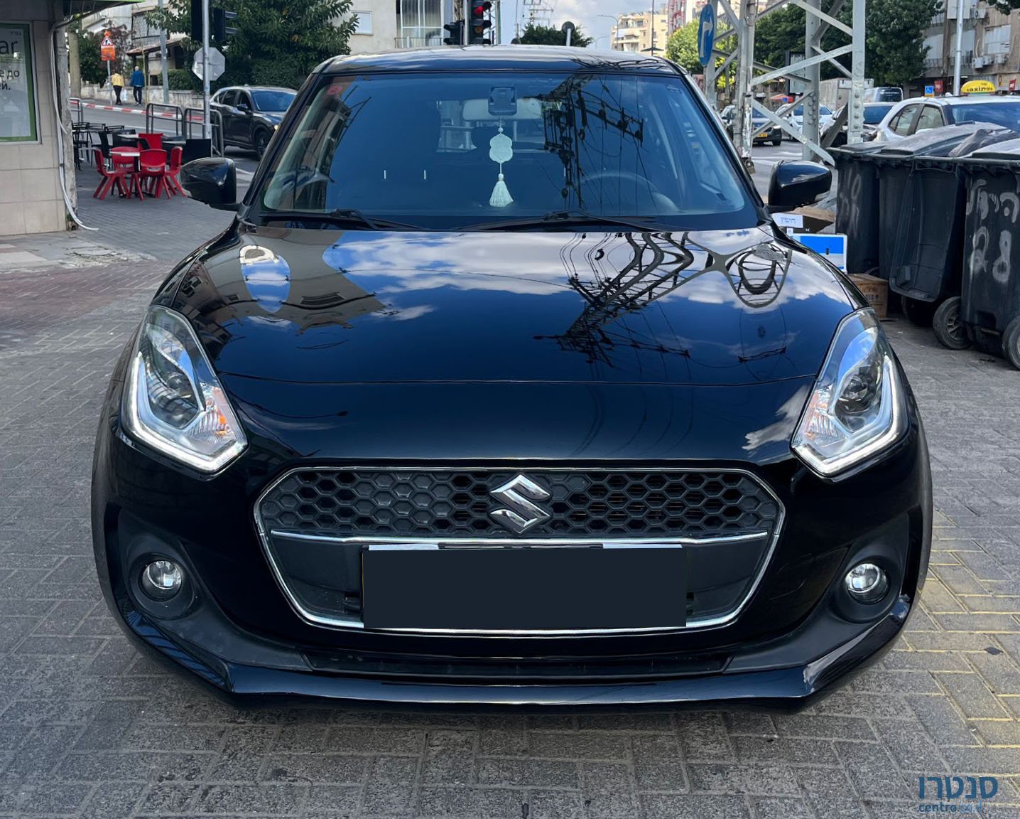 2020' Suzuki Swift GLX photo #2