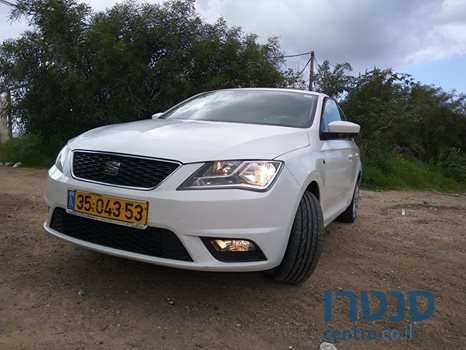 2014' SEAT Toledo photo #2