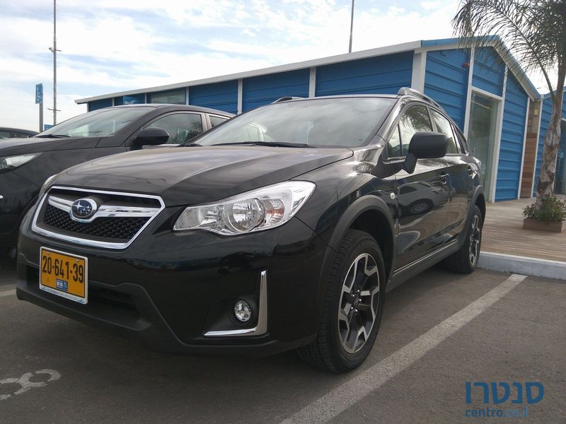 2016' Subaru XV photo #2