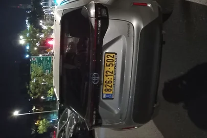 2002' Toyota Yaris Cross טויוטה יאריס קרוס