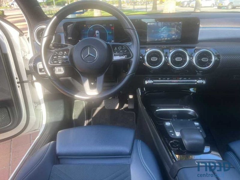 2019' Mercedes-Benz A-Class מרצדס photo #5