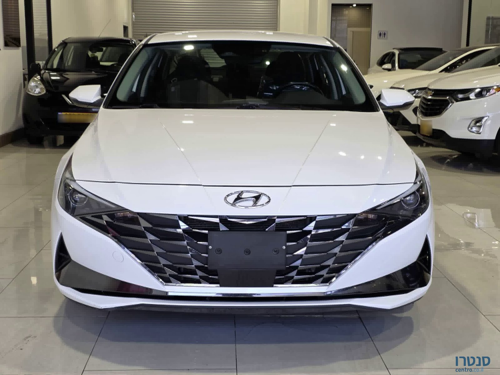 2023' Hyundai Elantra photo #1