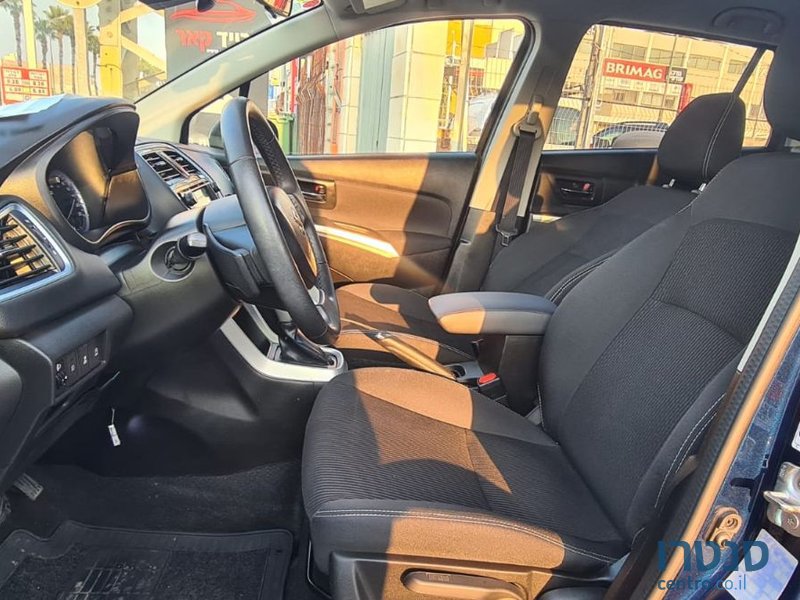 2019' Suzuki SX4 סוזוקי קרוסאובר photo #6