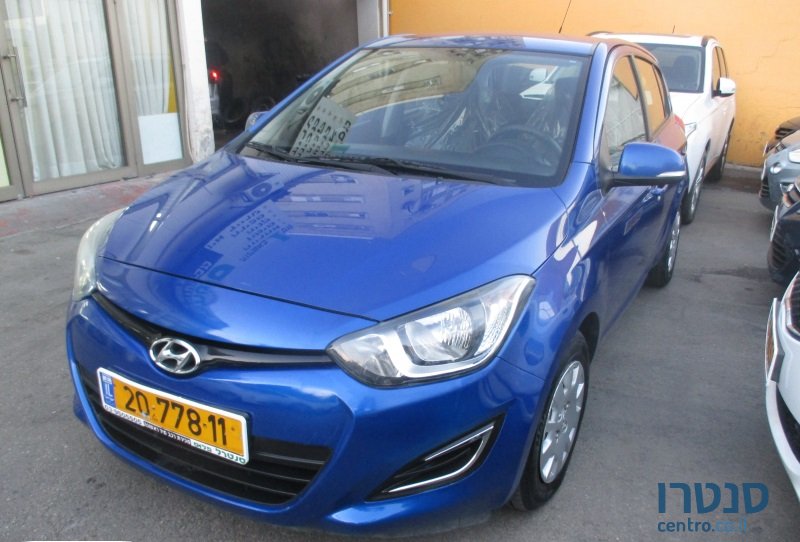 2013' Hyundai i20 photo #2