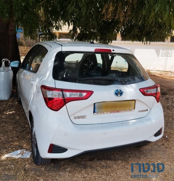 2018' Toyota Yaris טויוטה יאריס photo #2