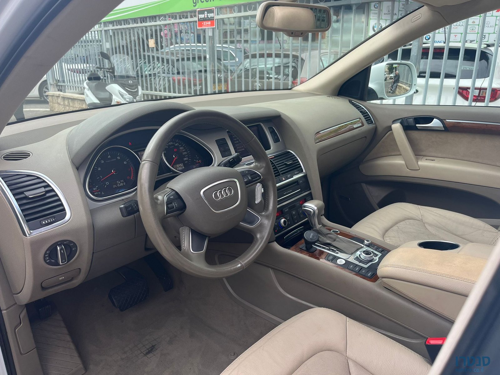 2014' Audi Q7 photo #3