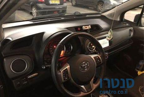 2012' Toyota Yaris טויוטה יאריס photo #3