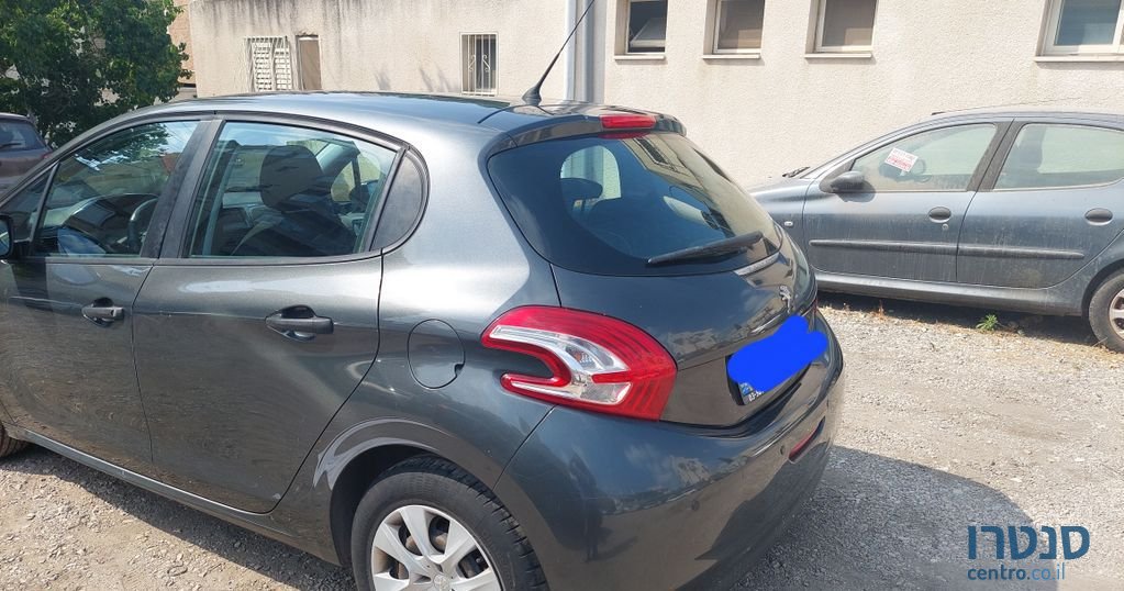 2015' Peugeot 208 פיג'ו photo #1