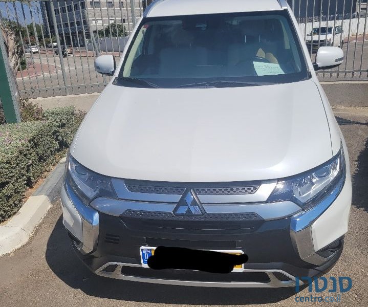 2019' Mitsubishi Outlander מיצובישי אאוטלנדר photo #2