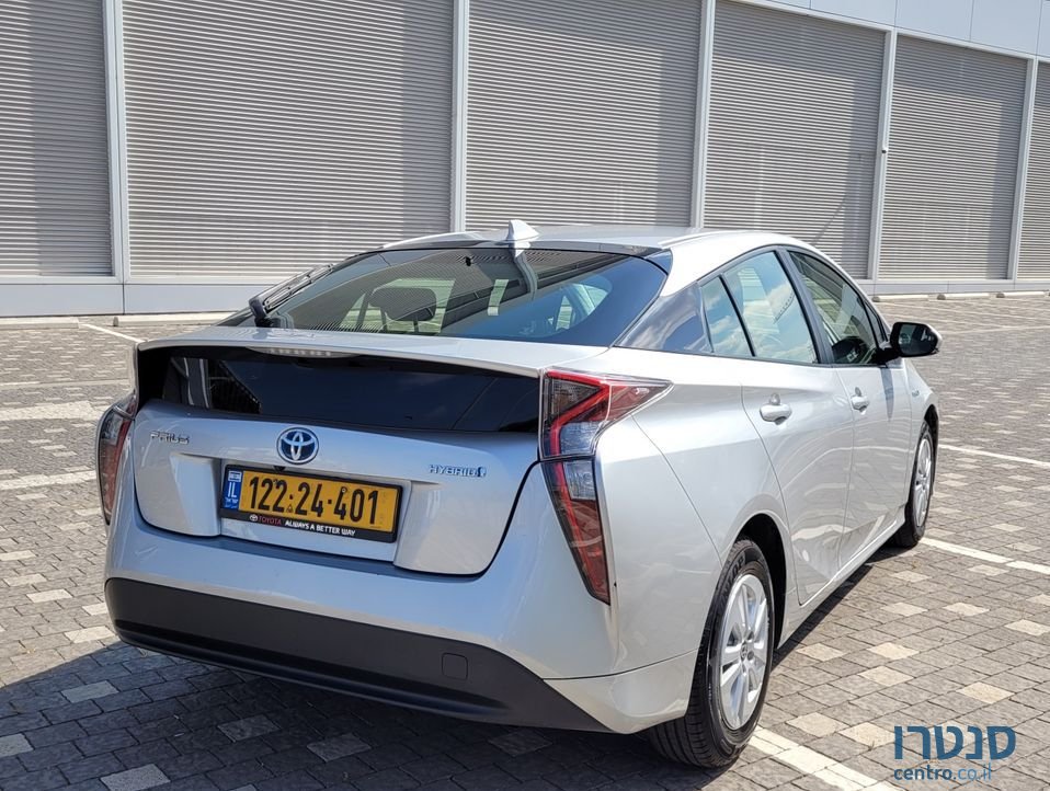 2018' Toyota Prius טויוטה פריוס photo #3