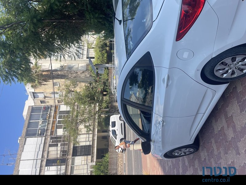 2018' Hyundai i25 יונדאי photo #2