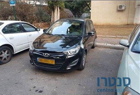 2014' Hyundai i20 אינספייר photo #1