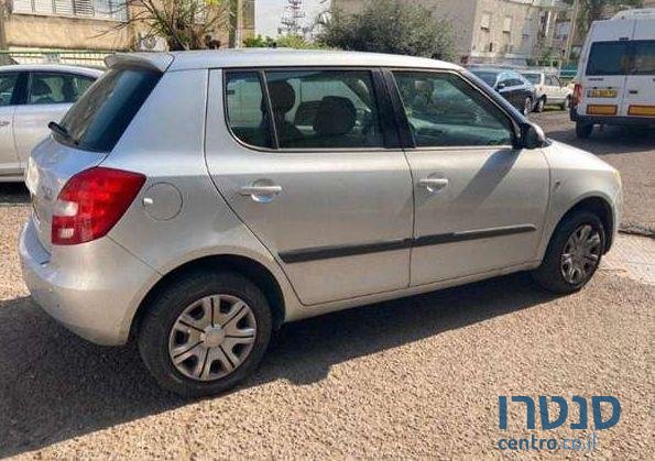 2010' Skoda Fabia סקודה פאביה photo #1