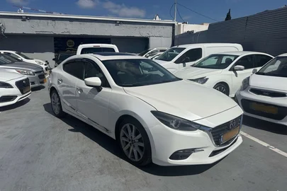 2017' Mazda 3 מאזדה