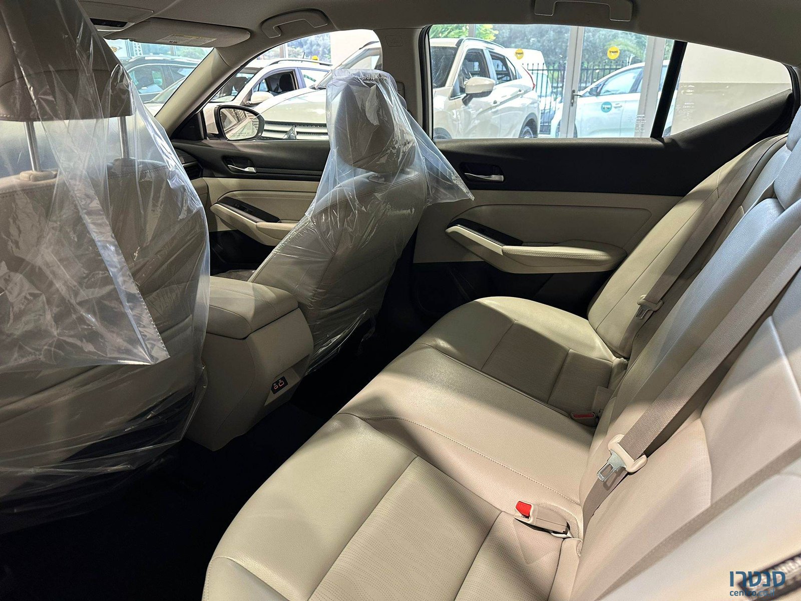 2020' Nissan Altima SV photo #5