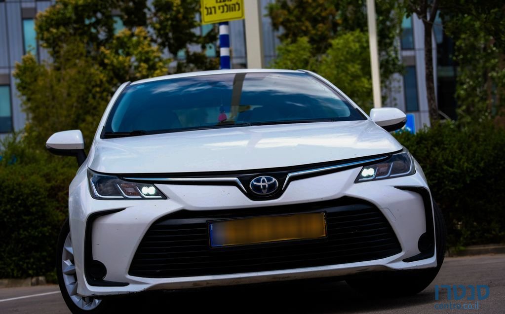 2019' Toyota Corolla טויוטה קורולה photo #1