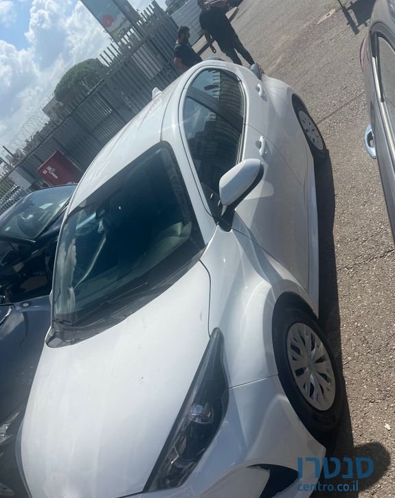 2021' Toyota Yaris טויוטה יאריס photo #4