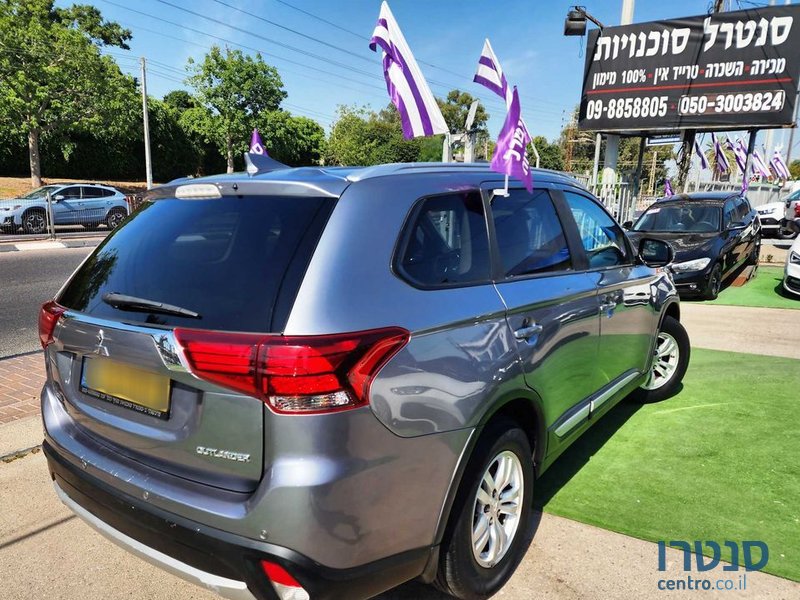 2017' Mitsubishi Outlander מיצובישי אאוטלנדר photo #3