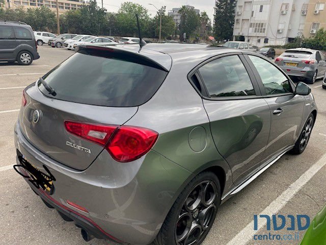 2018' Alfa Romeo Giulietta אלפא רומיאו ג'ולייטה photo #3
