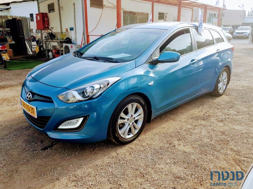 2015' Hyundai i30 photo #2