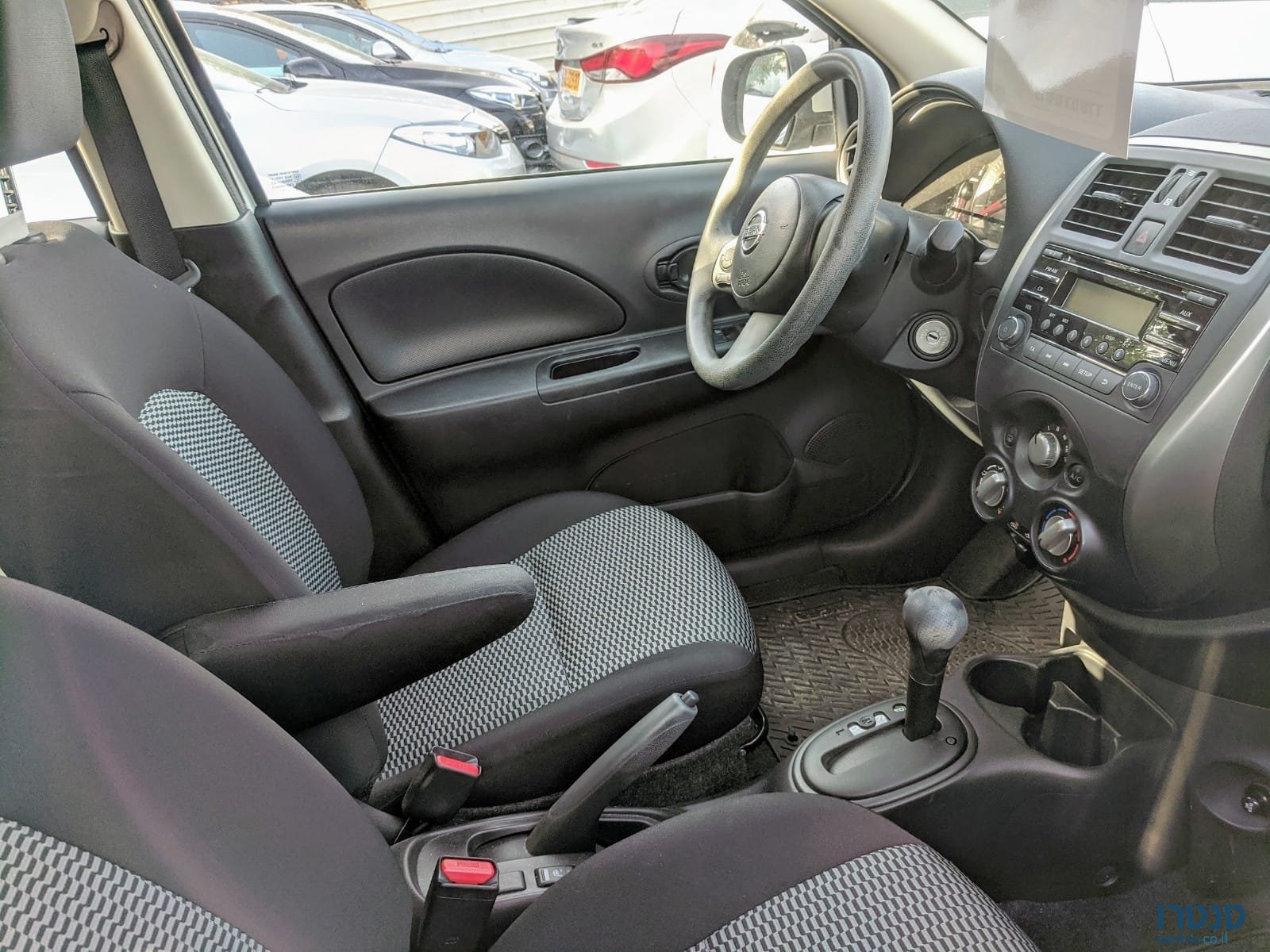 2016' Nissan Micra photo #5