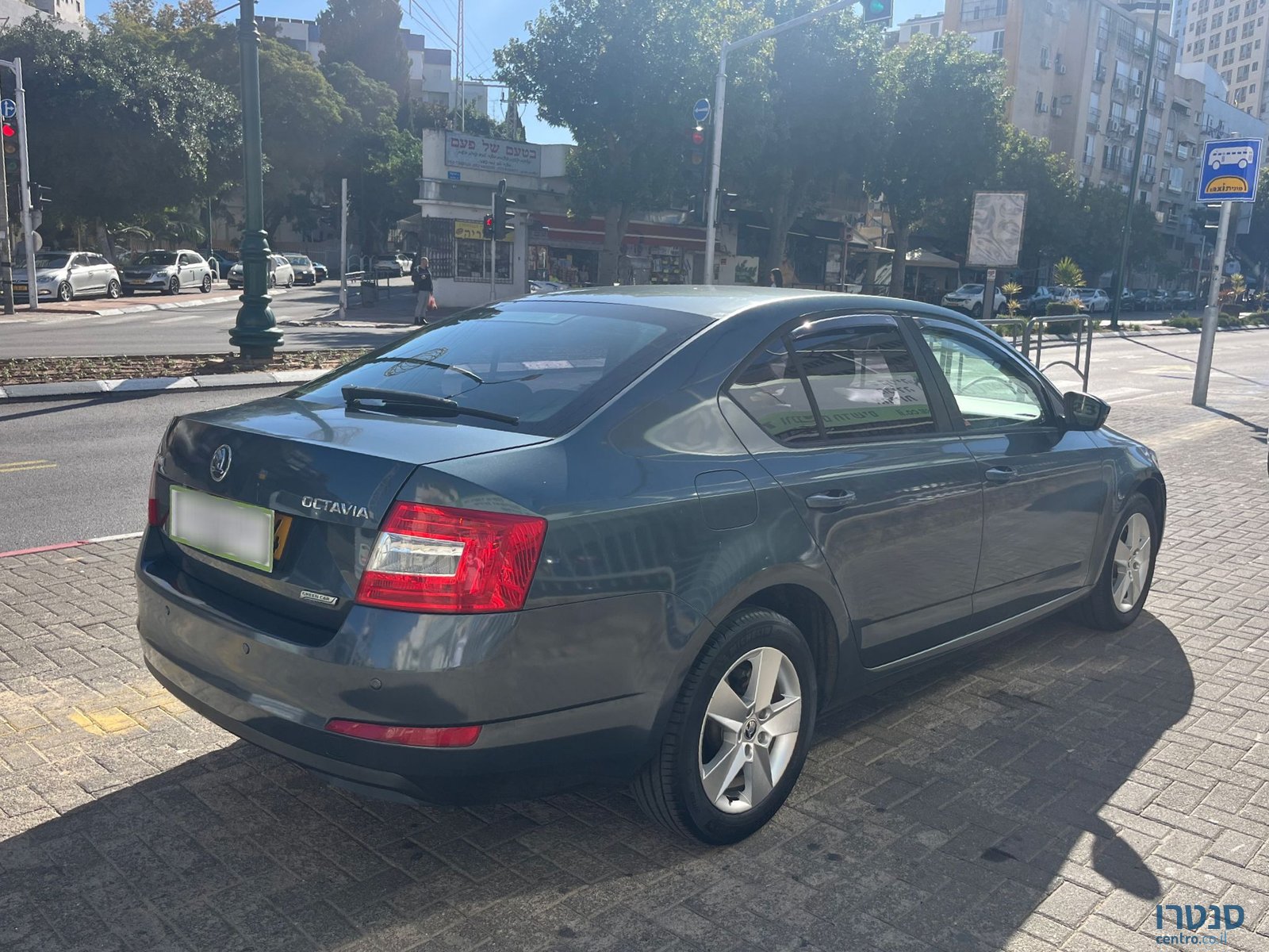 2015' Skoda Octavia photo #7