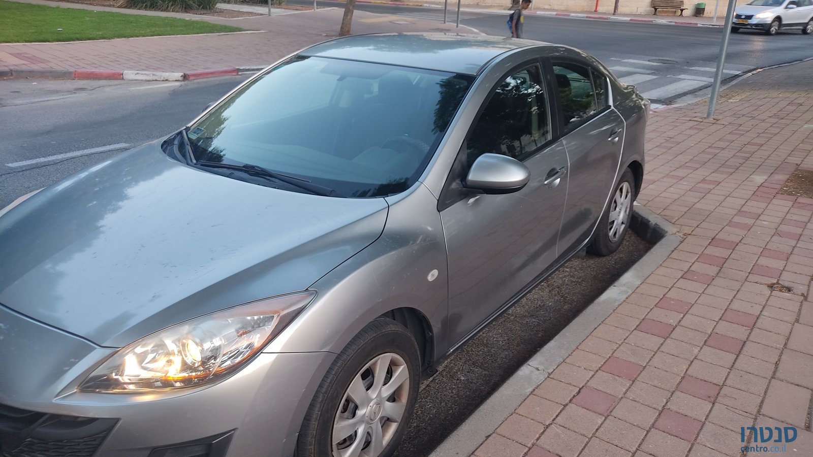 2009' Mazda 3 מאזדה photo #1