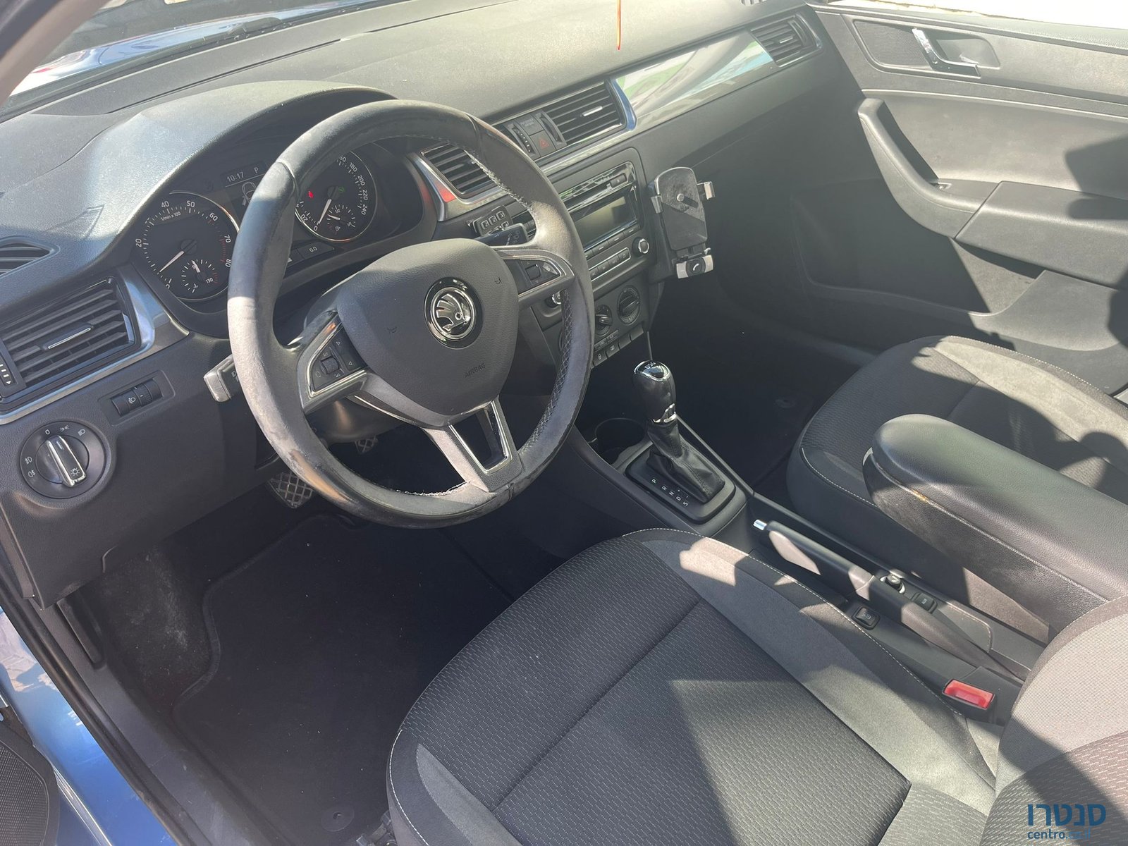 2015' Skoda Rapid photo #3