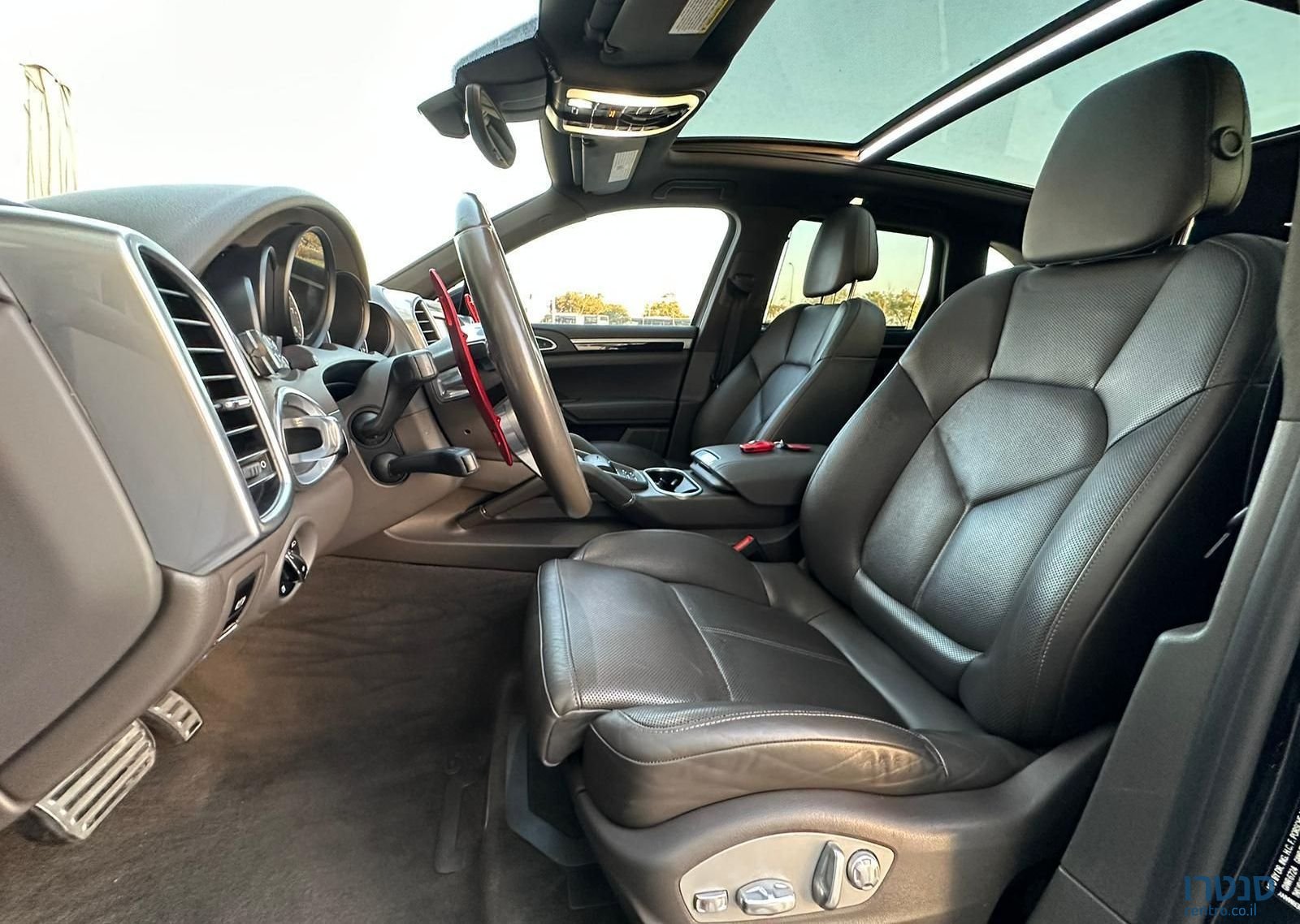 2017' Porsche Cayenne פורשה קאיין photo #3