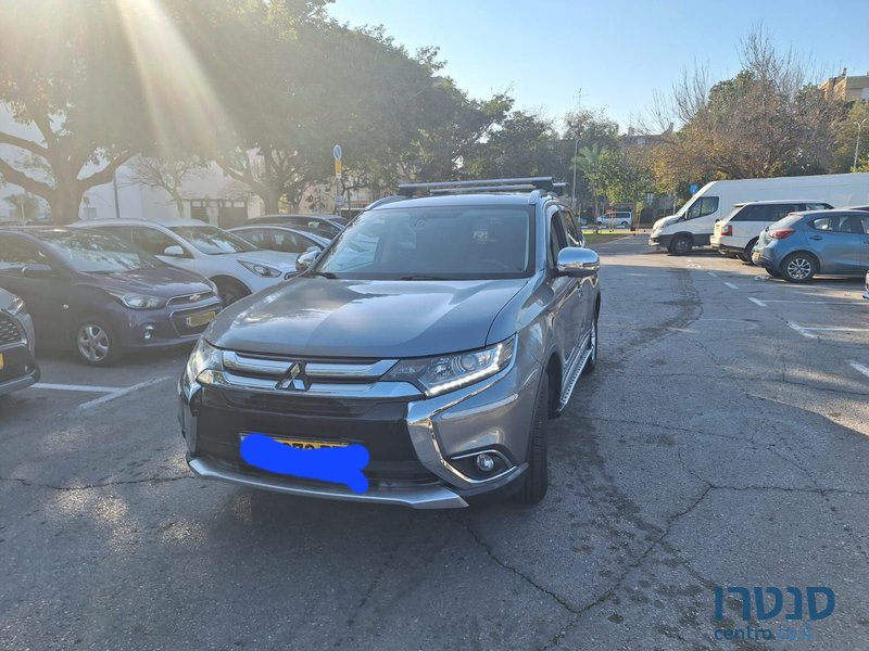 2017' Mitsubishi Outlander מיצובישי אאוטלנדר photo #2