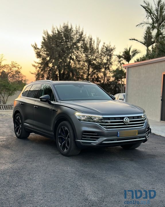 2019' Volkswagen Touareg פולקסווגן טוארג photo #1