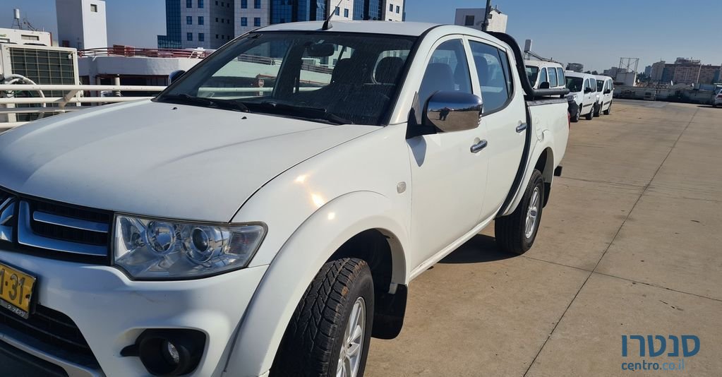 2014' Mitsubishi L200 מיצובישי photo #1