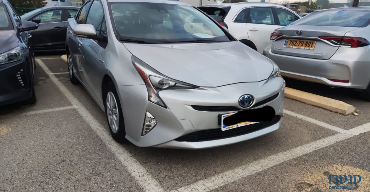 2019' Toyota Prius טויוטה פריוס photo #2