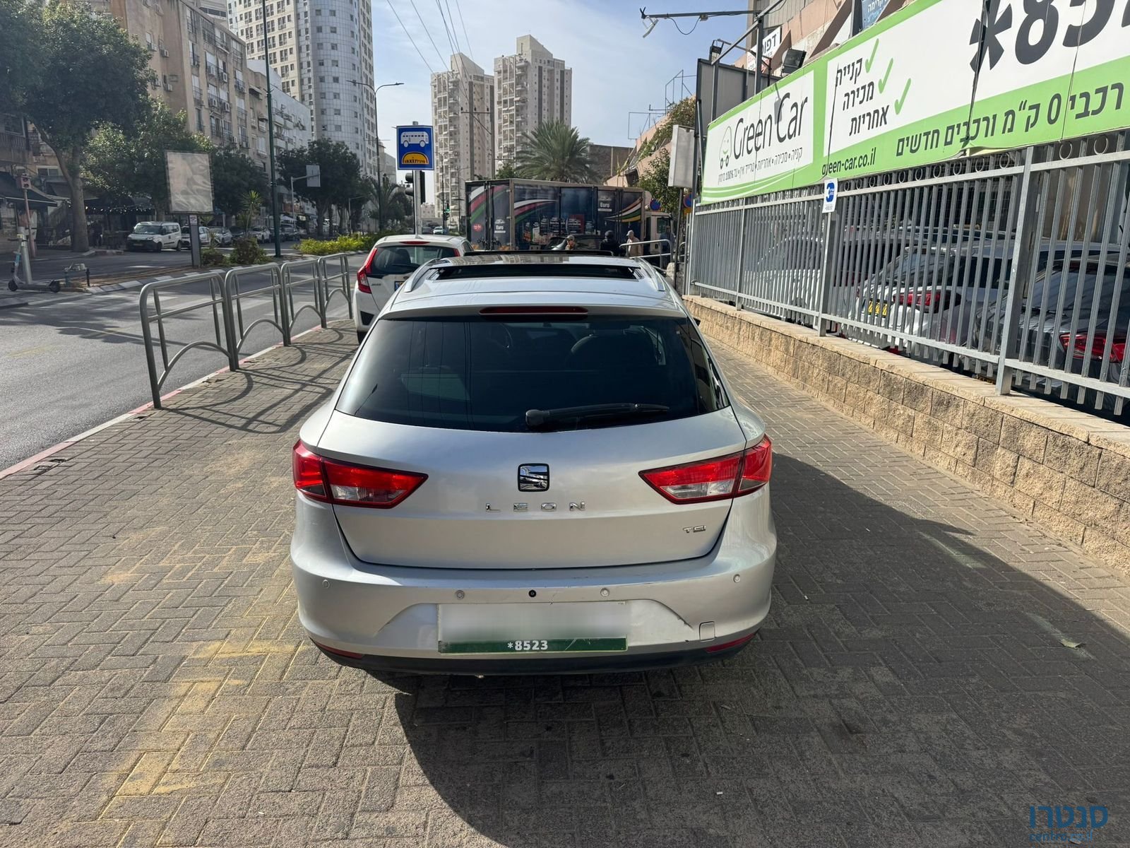 2016' SEAT Leon photo #6