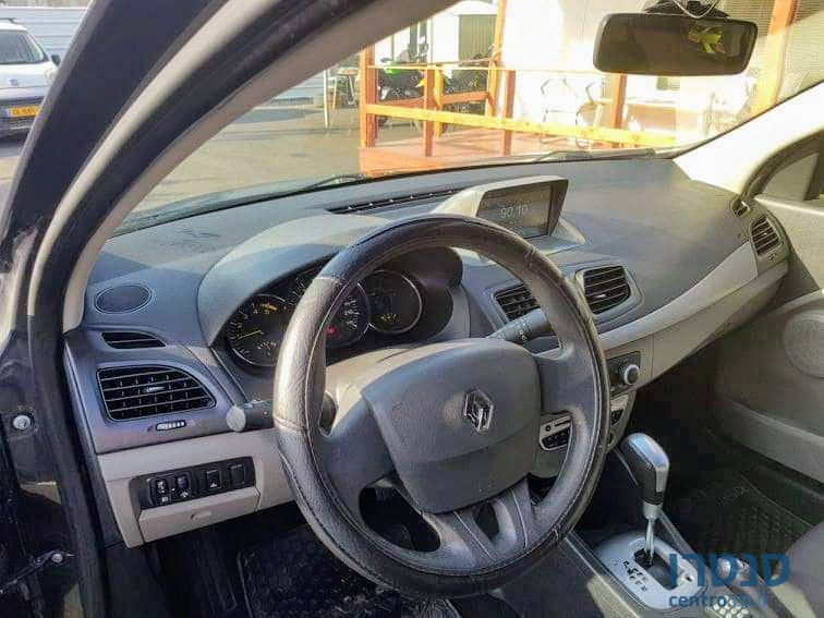 2012' Renault Fluence photo #3