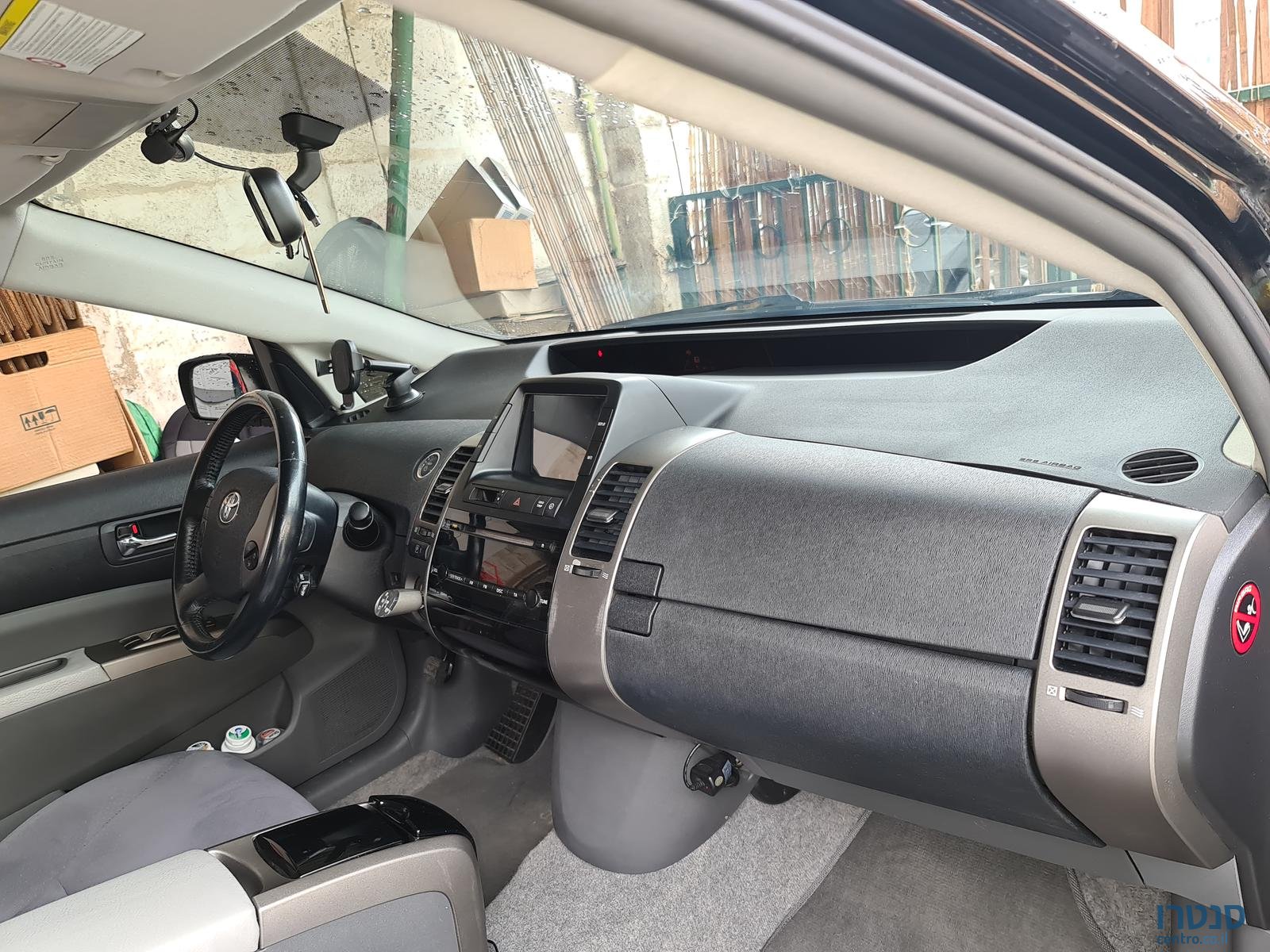 2009' Toyota Prius Gli photo #7