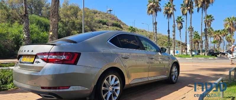 2019' Skoda Superb סקודה סופרב photo #4