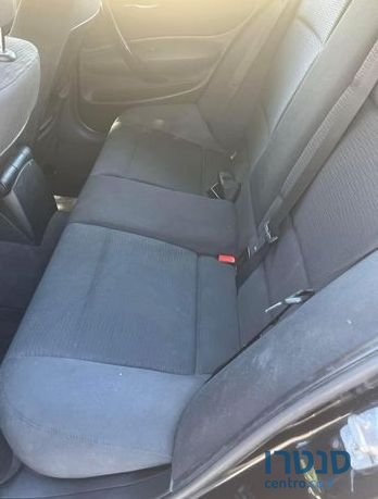 2011' BMW 1 Series ב.מ.וו סדרה 1 photo #3