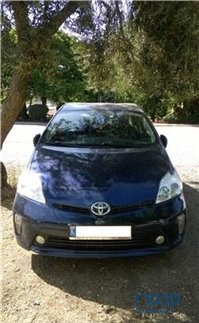 2012' Toyota Prius photo #1