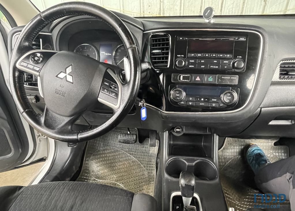 2013' Mitsubishi Outlander מיצובישי אאוטלנדר photo #2