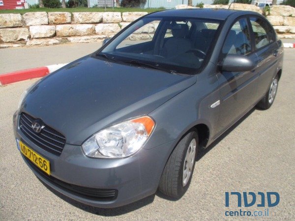 2008' Hyundai Accent photo #3