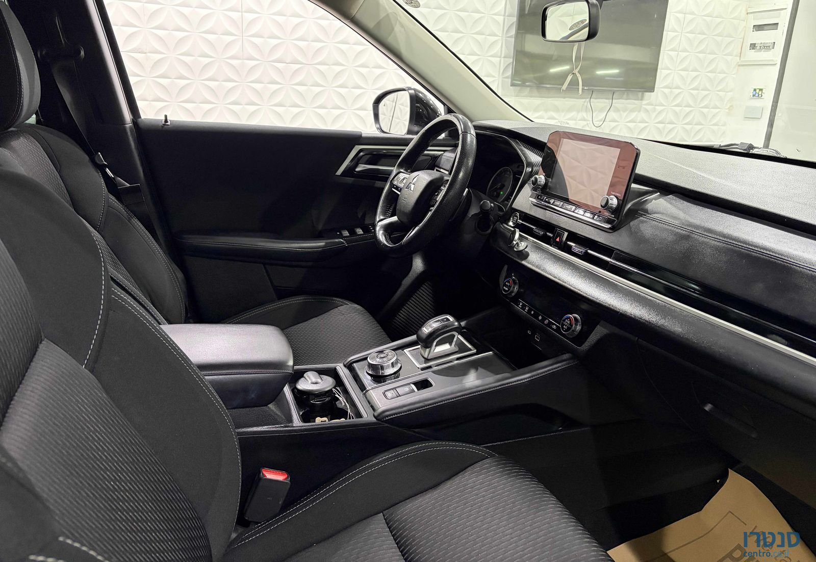 2023' Mitsubishi Outlander מיצובישי אאוטלנדר photo #5