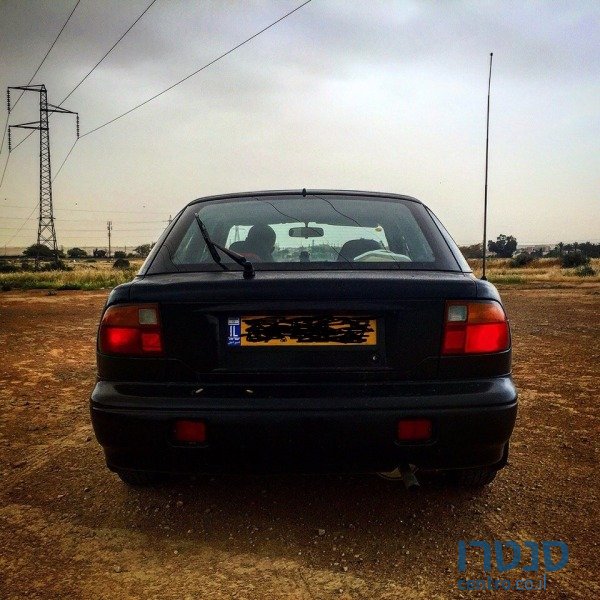 1998' Kia Sephia photo #2